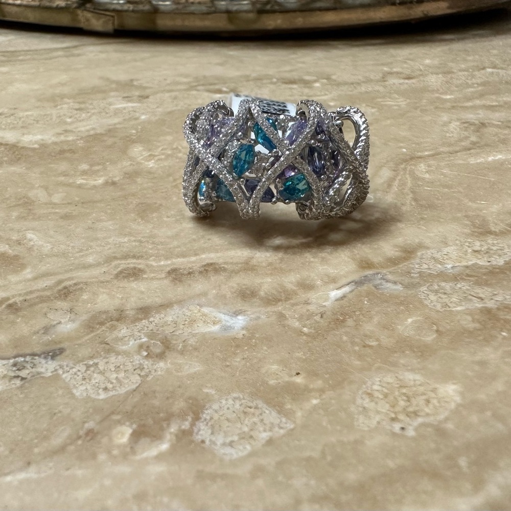 Bella luce multigem ring size 6